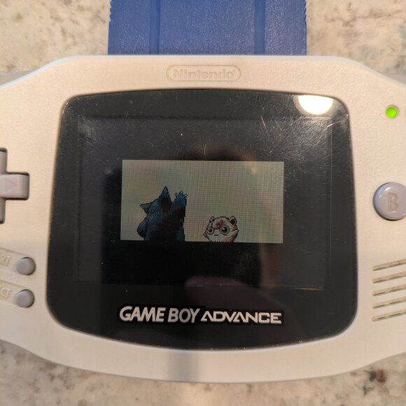 Nintendo Game Boy advance and games (Pokemon Red, Pokemon Blue, and others) - Picture 9 of 13